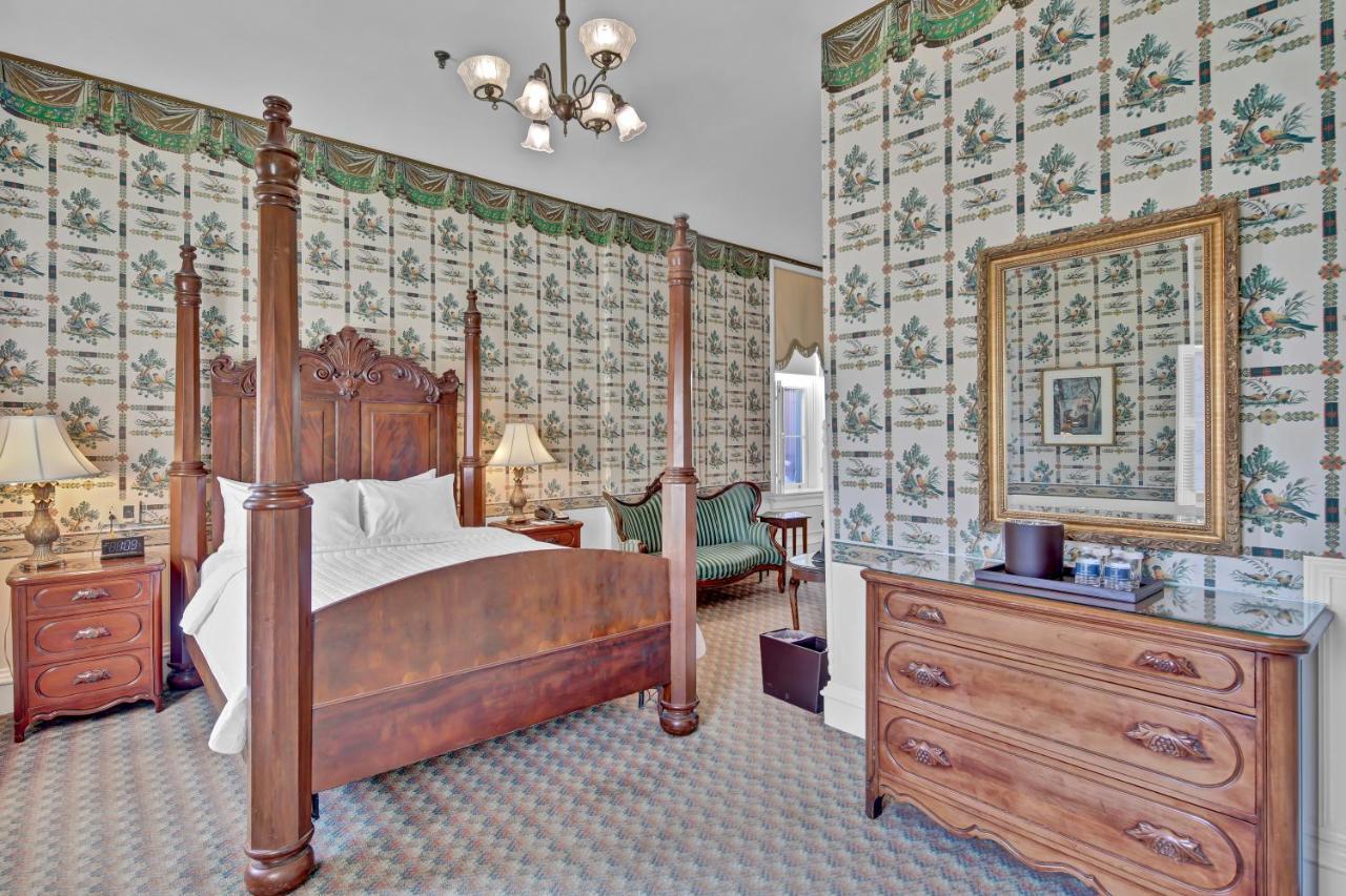 St Hotel Red Wing