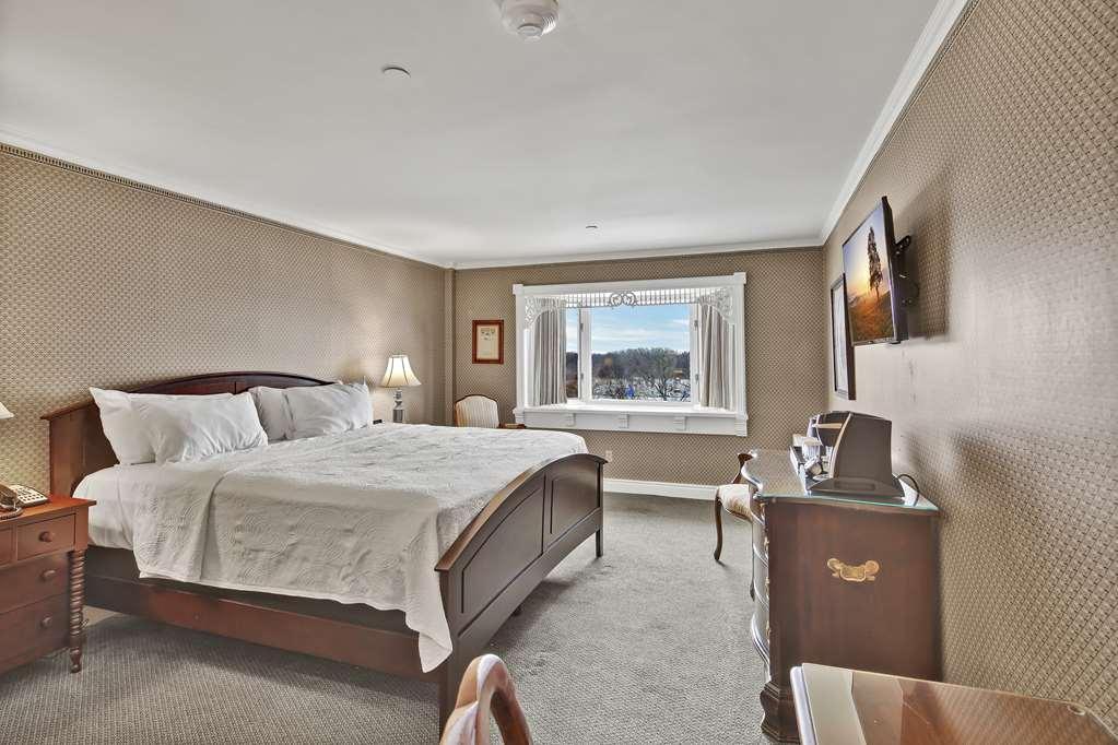 Hotel St 3*